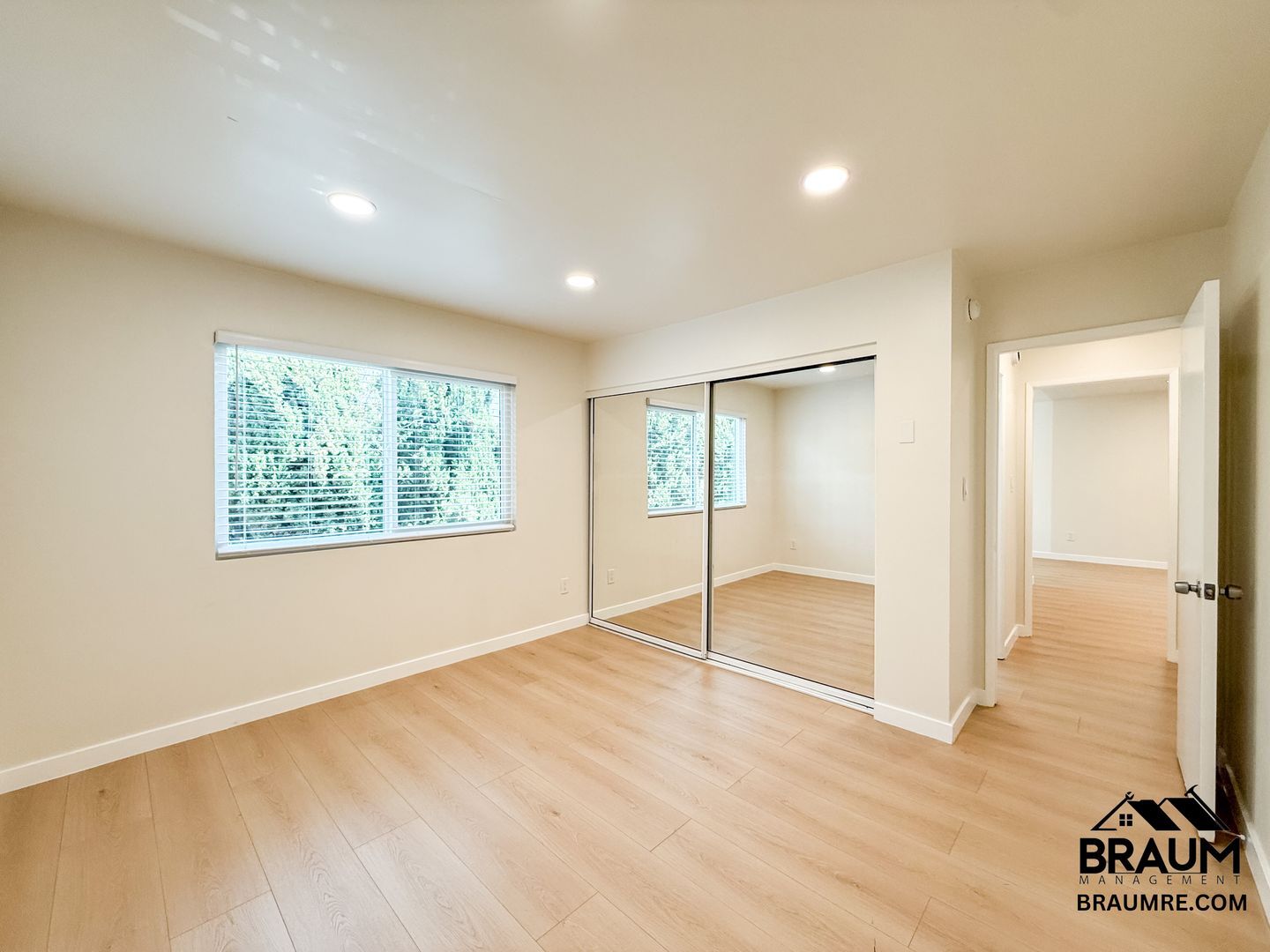 Building Photo - 5611 Fulcher Ave