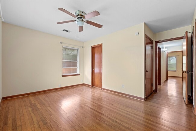 Building Photo - 1027 Stonecrest Dr
