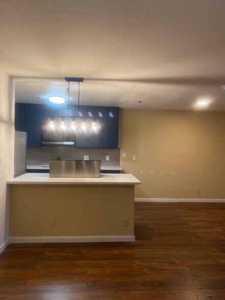 Building Photo - 1020 San Gabriel Cir