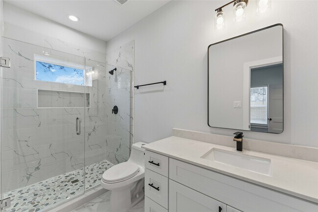 Building Photo - 5420 Elysian St