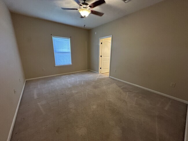 Building Photo - 6863 Par Rd 7137