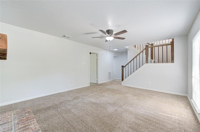 Building Photo - 236 E Castle Harbour Dr