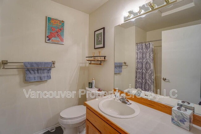 Building Photo - 13210 SE 7th St