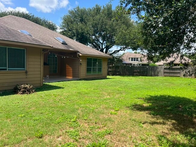 Building Photo - 5523 Waverdale Ct