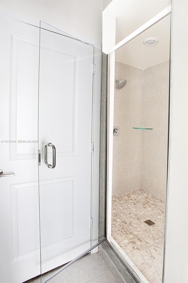 Building Photo - 8167 NW 41st St