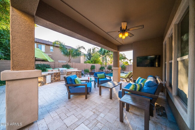 Building Photo - 2681 E Hampton Ln