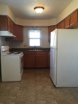 Building Photo - 22 White Cir