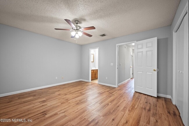Building Photo - 11259 Shady Glen Dr