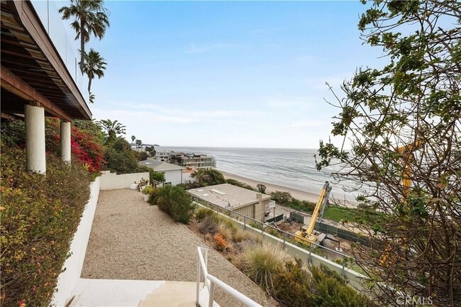 Building Photo - 31654 Broad Beach Rd