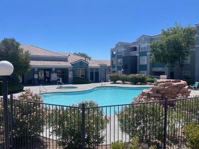 Building Photo - 6955 N Durango Dr