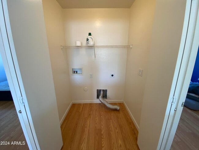 Building Photo - 6724 N 129th Ln
