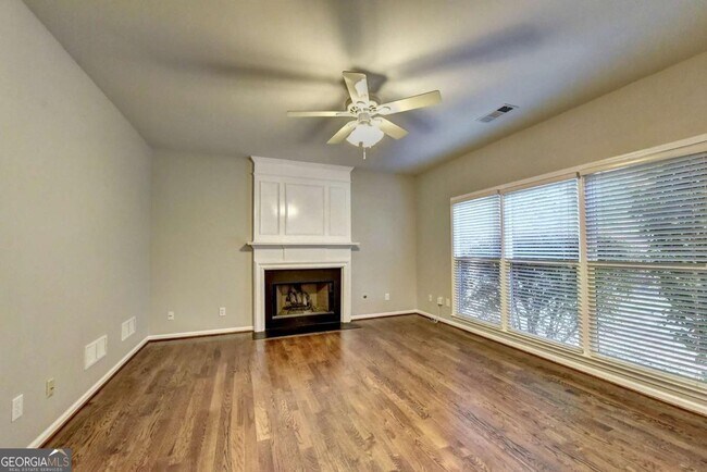 Building Photo - 7470 Brookwood Way