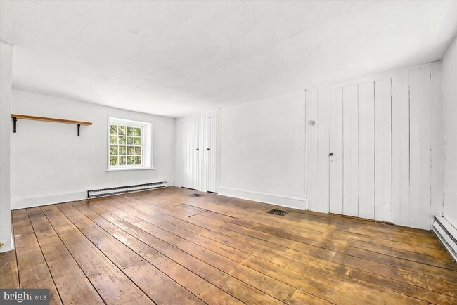 Building Photo - 210 Westtown Way