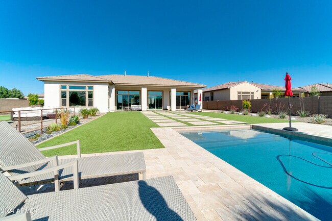 Building Photo - 5760 S Huachuca Way