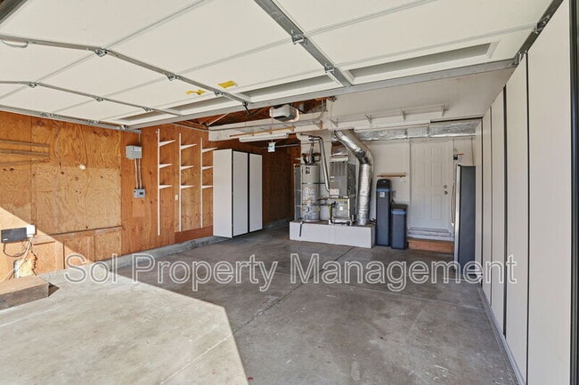 Building Photo - 15120 Venetian Way