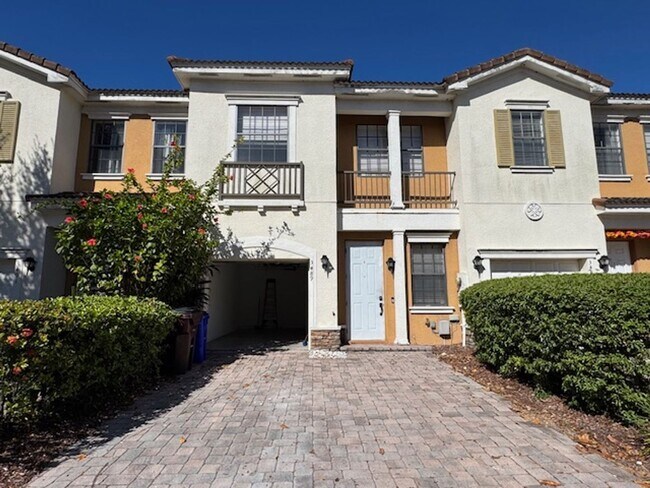 Building Photo - Peaceful 4 Bedroom 3 Full Bath Townhome In...