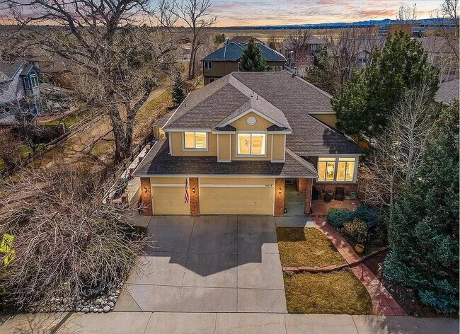 Building Photo - OMG this is a Stunning Large 5 BR House