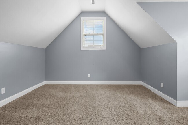 Building Photo - 3375 Cotham Ln