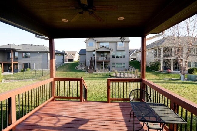 Building Photo - "Luxury Ranch Living: Your Dream Home with Furnished Basement in Urbandale"