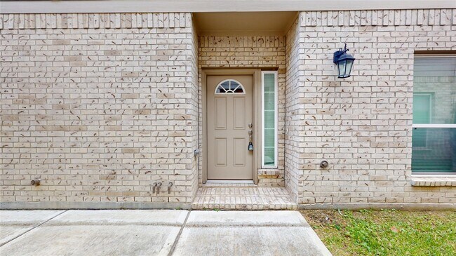 Building Photo - 519 Dr. Martin Luther King Jr. Dr.