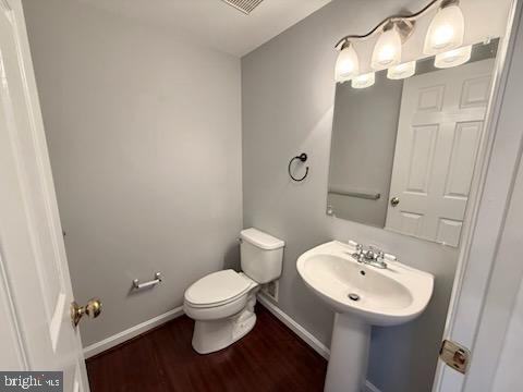 Building Photo - 11539 Bertram St