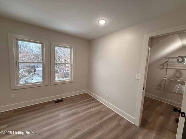 Building Photo - 730 Hazel St