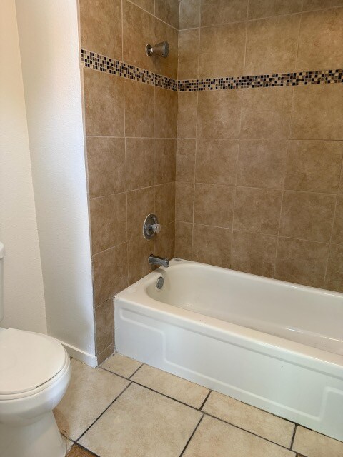 Building Photo - 1010 E Washington Ave