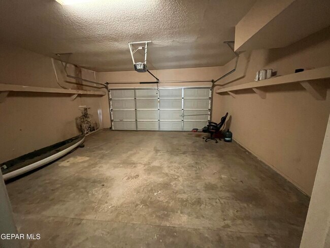 Building Photo - 6105 Pecan Park Pl