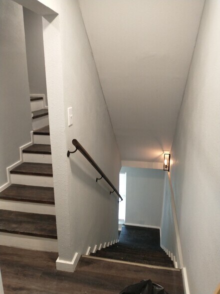 What's upstairs? - 614 Barberry St