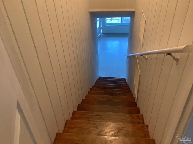 Building Photo - 1600 E Texar Dr