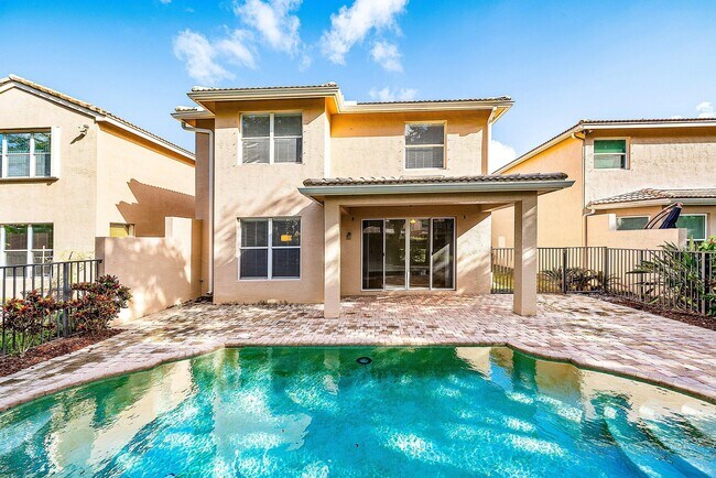 Building Photo - 8845 Sandy Crest Ln