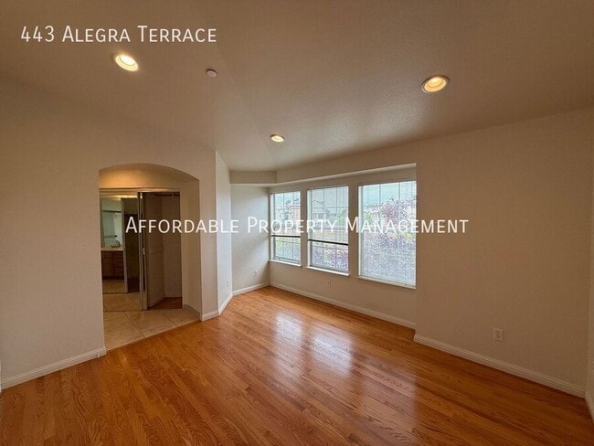 Building Photo - 443 Alegra Terrace
