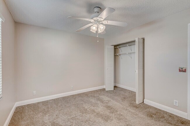 Building Photo - 601 Sabal Ridge Cir