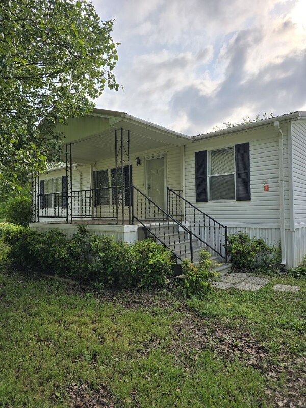 Building Photo - 607 W Point Rd