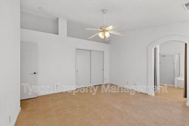 Building Photo - 4740 Jessica Dr NE