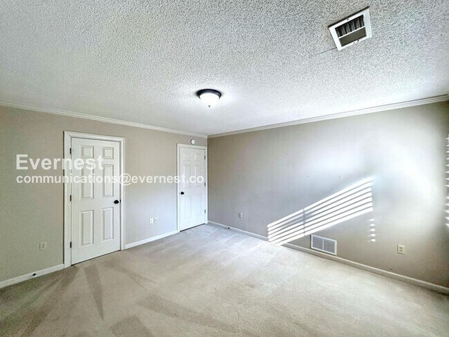 Building Photo - 10265 Buckland Bluff Cove