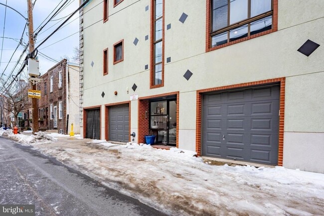 Building Photo - 763 S 8th St