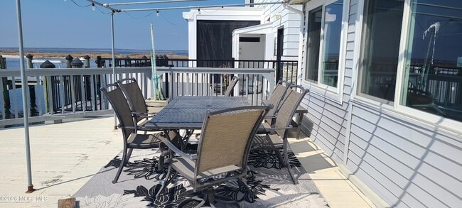 Building Photo - 259 Joseph St