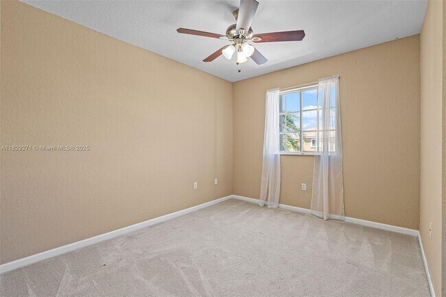 Building Photo - 20530 NW 12th Ct
