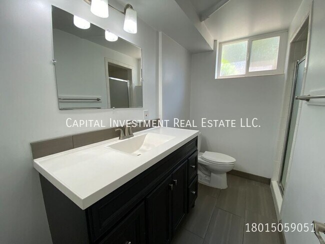 Building Photo - 2626 S 1700 E
