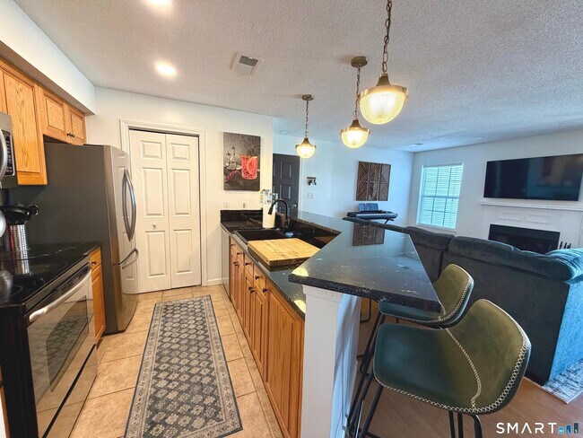 Building Photo - 1 Forest Glen Cir