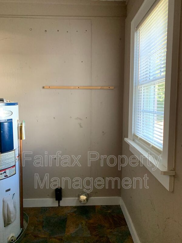 Building Photo - 315 Georgia Ave