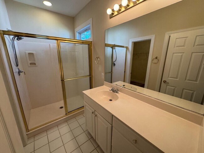 Building Photo - 99 Muirfield Dr