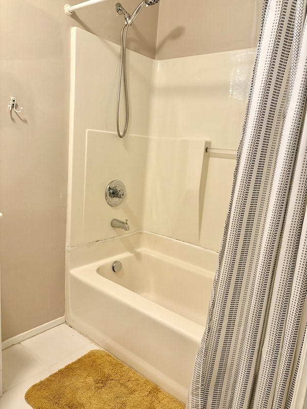 Building Photo - 2732 Eldridge Ave