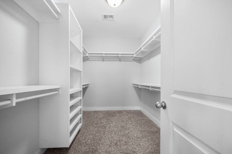 Building Photo - 414 Hamlet Cir