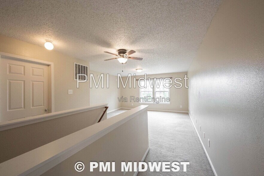 Building Photo - 2143 Olympia Dr