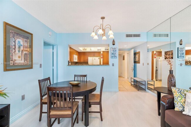 Building Photo - 17375 Collins Ave