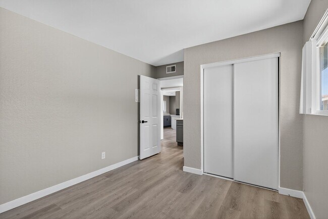 Building Photo - 8101 Larson Ave