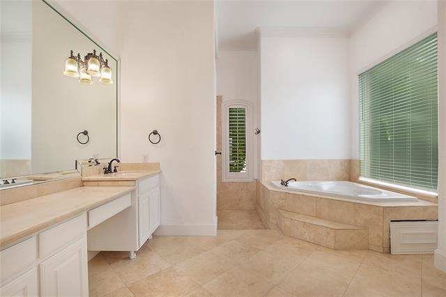 Building Photo - 4501 Redwood Ct