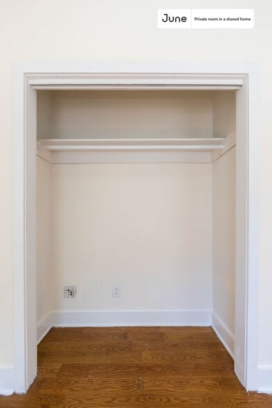 Building Photo - Room in Shared 2 bed/1 bath home